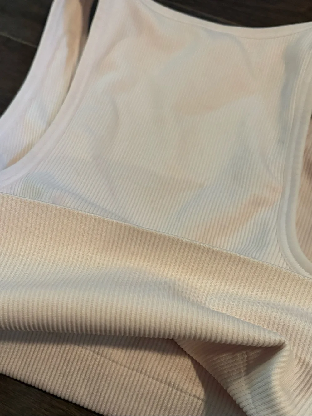 Athleta Aurora Seamless Crop v neck tank, size XXS in rosy tint (i think)